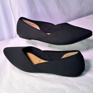 Kelly & Katie Black Pointed Toe Slip-On Flats